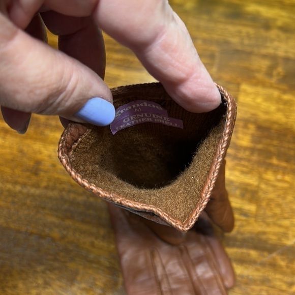 Grandoe genuine leather outer shell size Medium gloves chestnut color - Picture 7 of 12